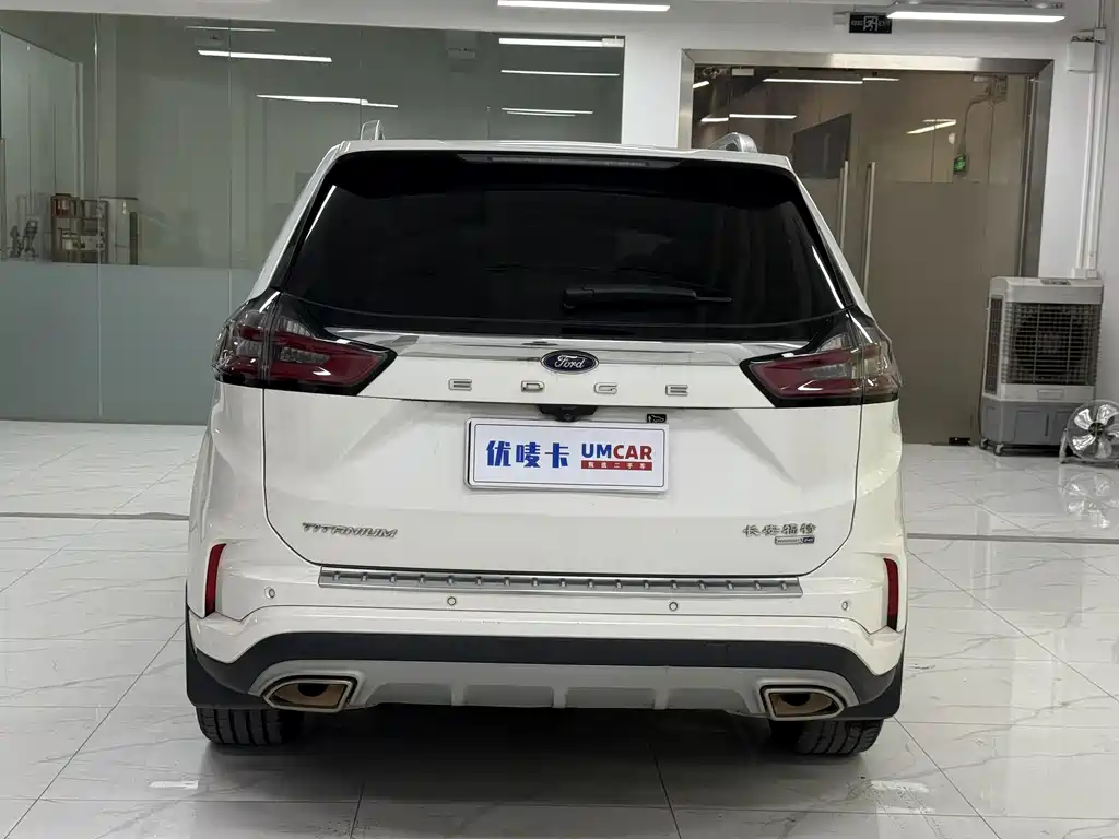 Ford Edge — фото 5