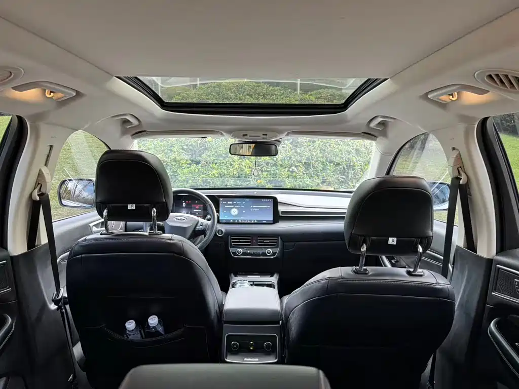 Ford Edge — фото 18