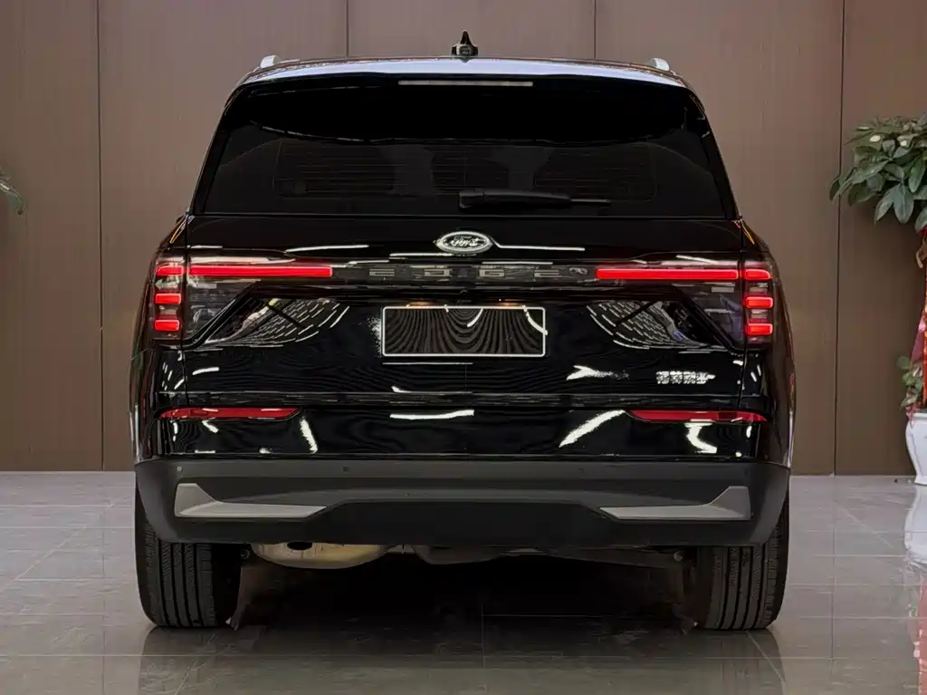 Ford Edge — фото 4