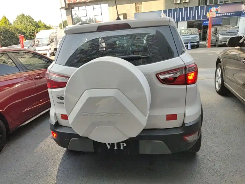 Ford Ecosport — фото 6