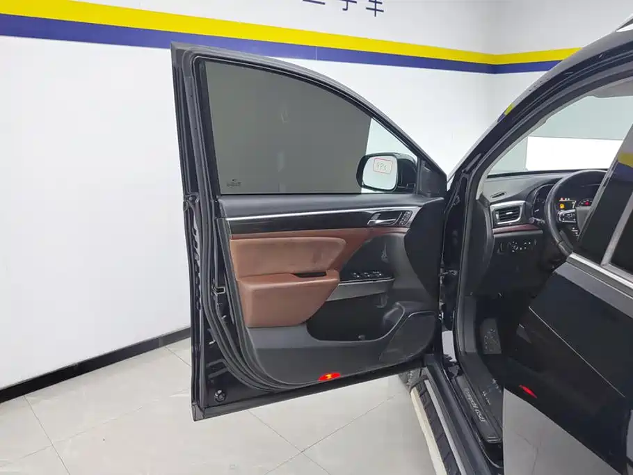 GAC Motor Trumpchi GS8 — фото 7
