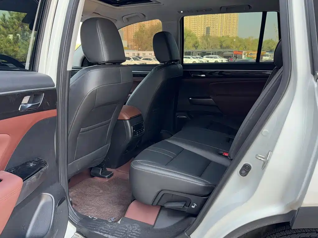 GAC Motor Trumpchi GS8 — фото 11
