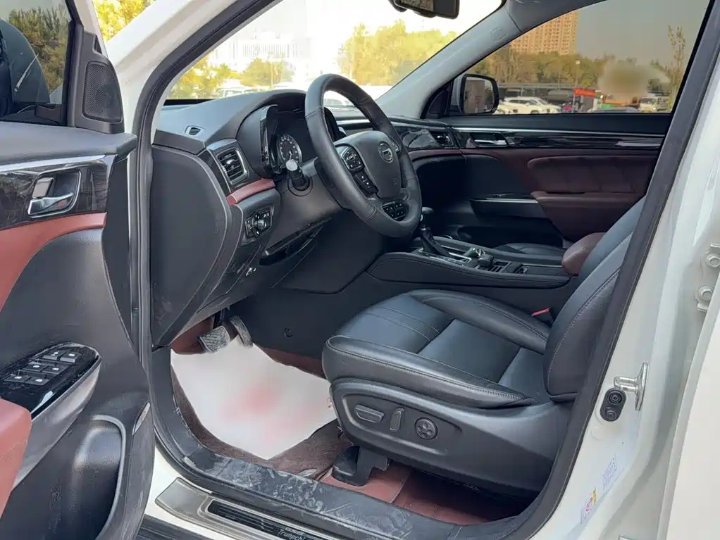 GAC Motor Trumpchi GS8 — фото 9