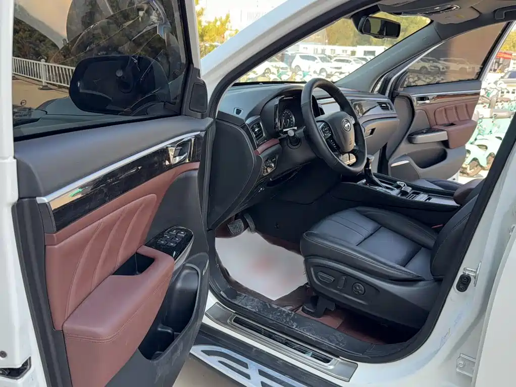 GAC Motor Trumpchi GS8 — фото 10