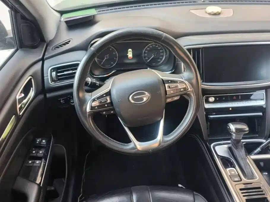 GAC Motor Trumpchi GS8 — фото 14