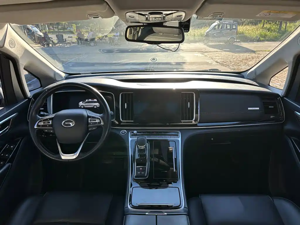 GAC Motor Trumpchi M8 — фото 21