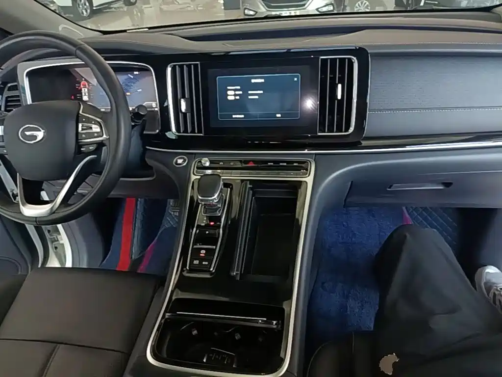 GAC Motor Trumpchi M8 — фото 10