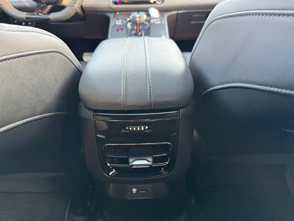 GAC Motor Shadow Leopard — фото 21