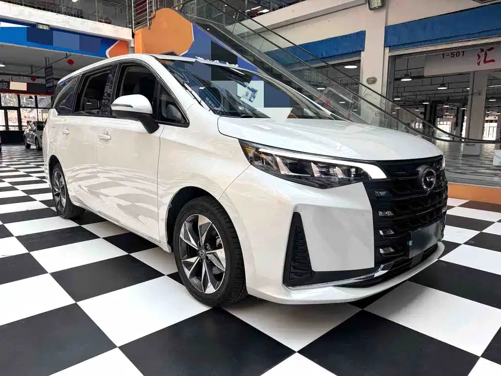 GAC Motor Trumpchi M6 — фото 3