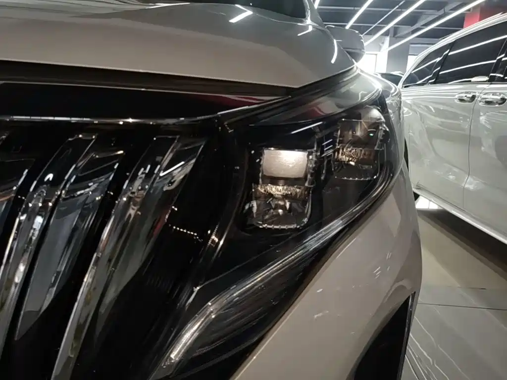 GAC Motor Trumpchi M8 — фото 24