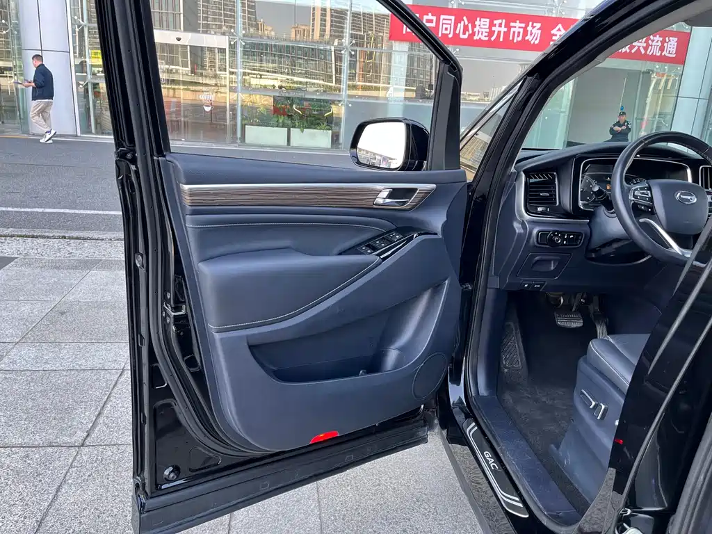 GAC Motor Trumpchi M8 — фото 14