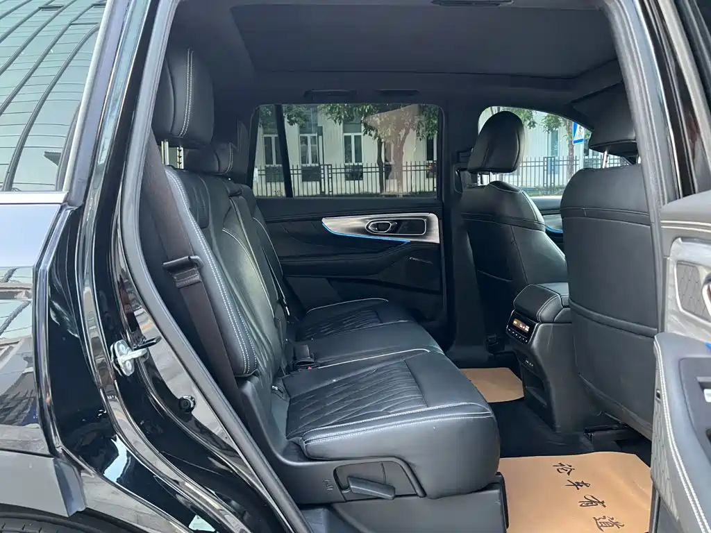 GAC Motor Trumpchi GS8 — фото 19