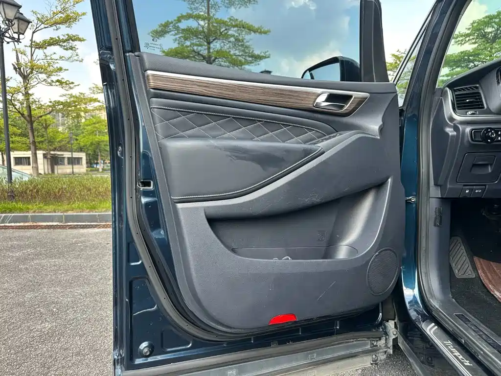 GAC Motor Trumpchi M8 — фото 4