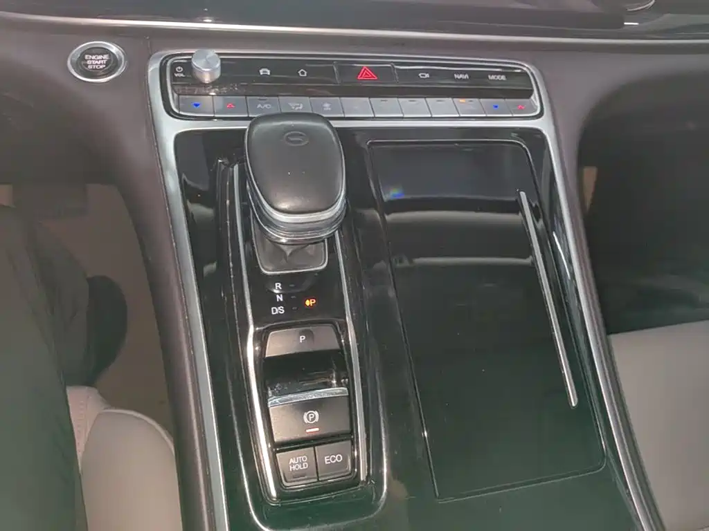 GAC Motor Trumpchi M8 — фото 14