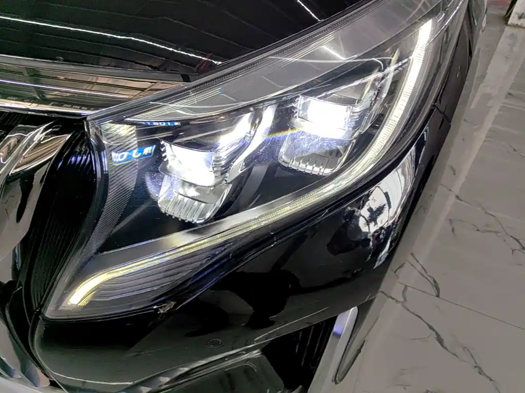 GAC Motor Trumpchi M8 — фото 24