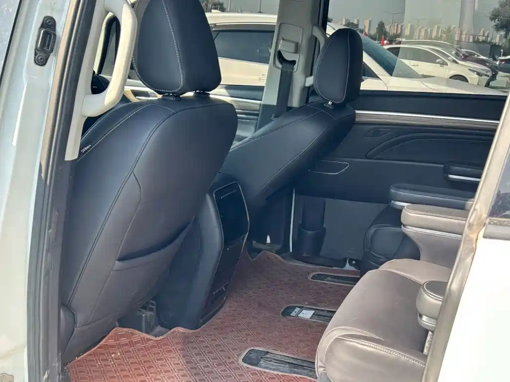 GAC Motor Trumpchi M8 — фото 4