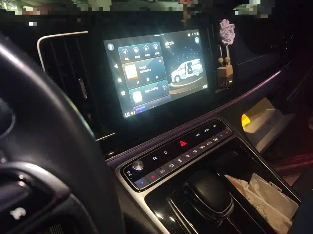 GAC Motor Trumpchi M8 — фото 14