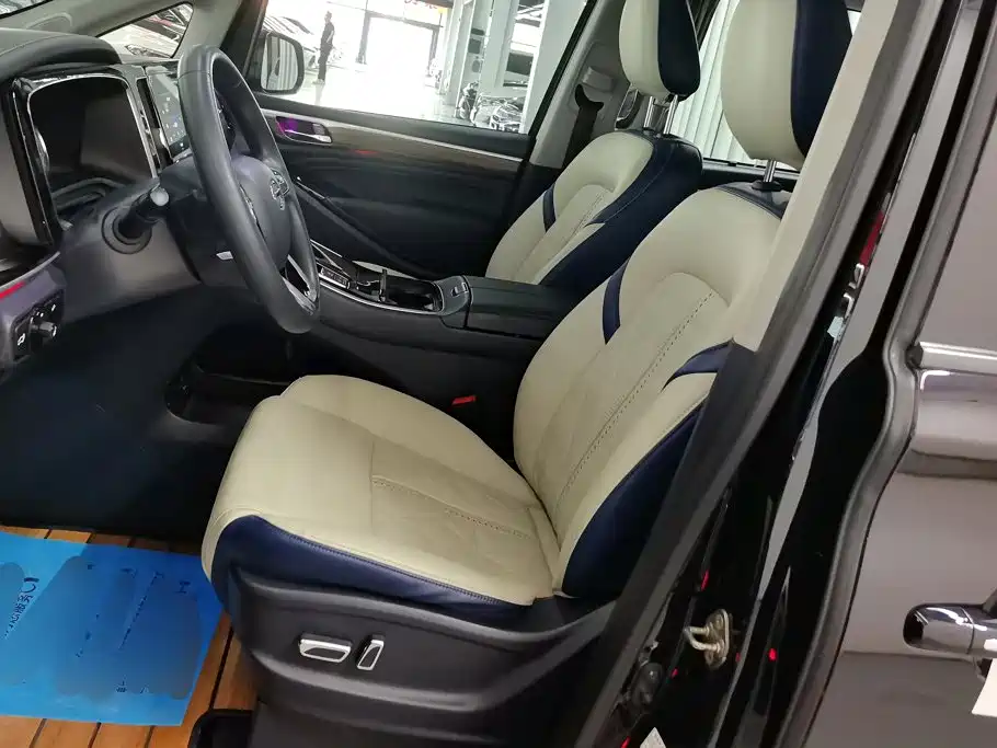 GAC Motor Trumpchi M8 — фото 9