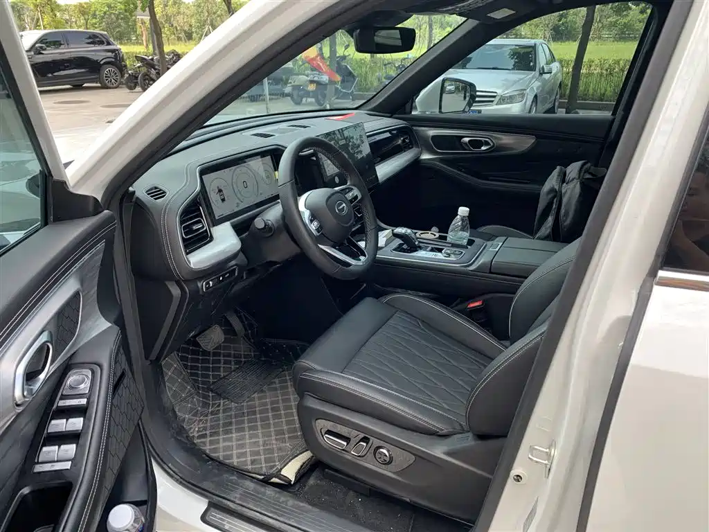 GAC Motor Trumpchi GS8 — фото 4