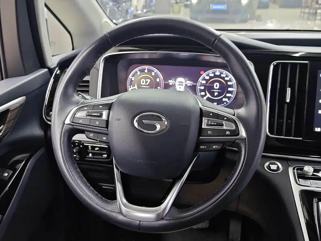 GAC Motor Trumpchi M8 — фото 15