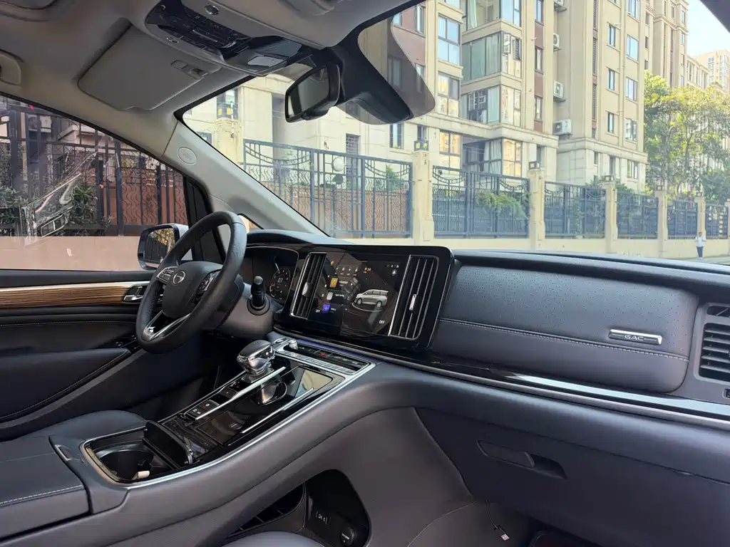 GAC Motor Trumpchi M8 — фото 9