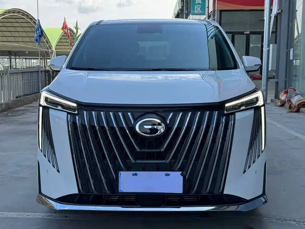 GAC Motor Trumpchi M8 — фото 2