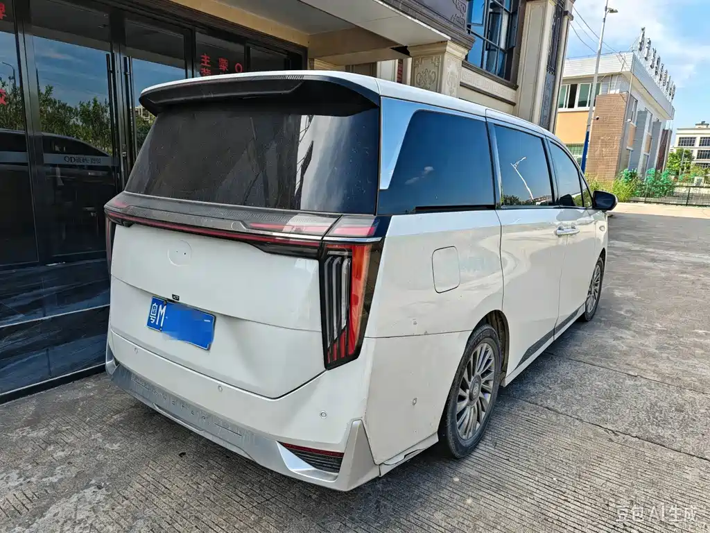 GAC Motor Trumpchi M8 — фото 2