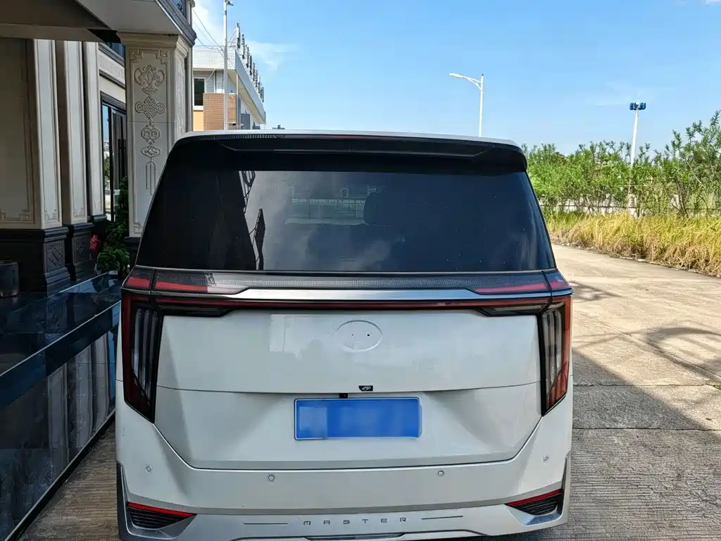 GAC Motor Trumpchi M8 — фото 3