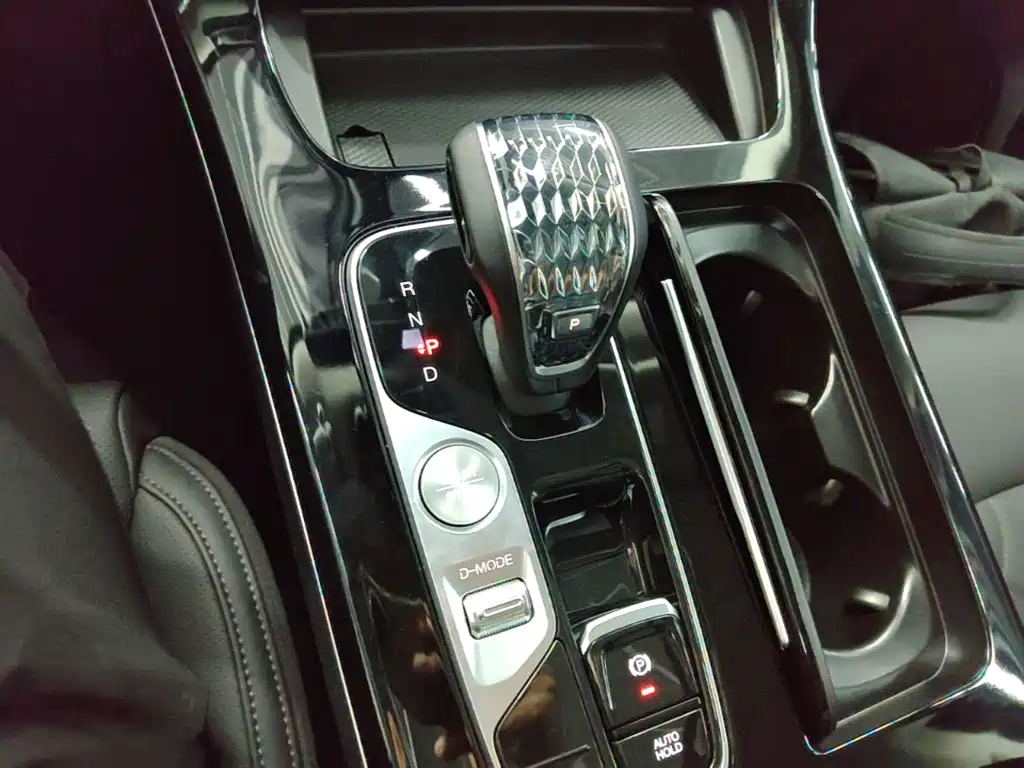 GAC Motor Trumpchi M8 — фото 14