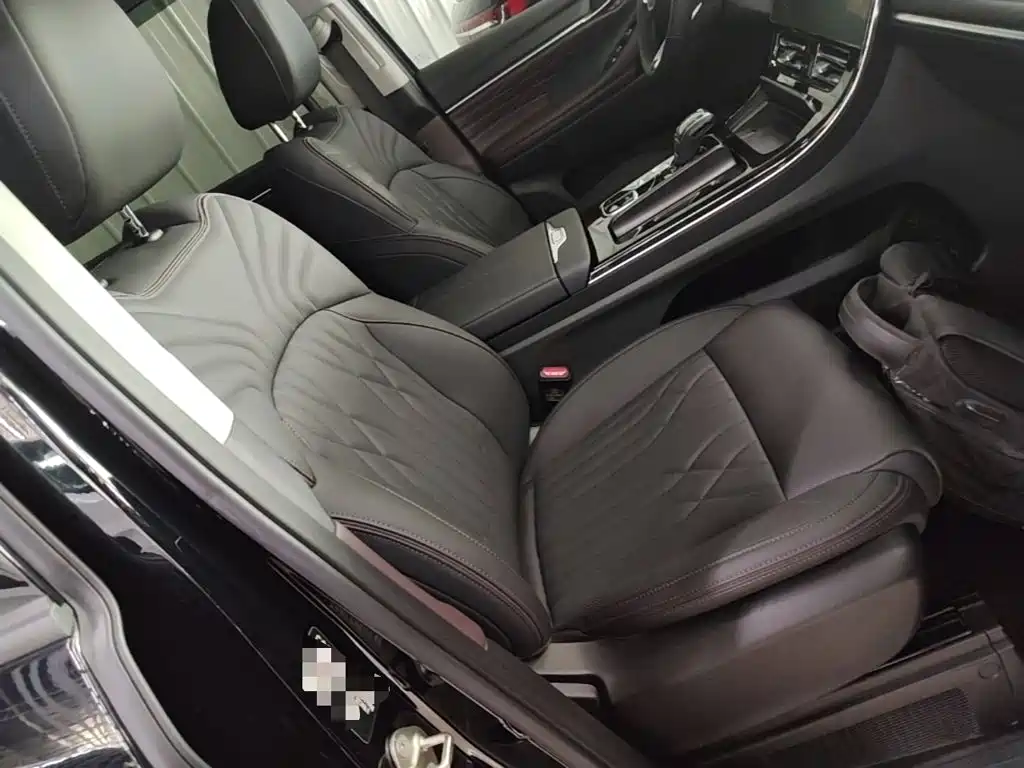 GAC Motor Trumpchi M8 — фото 25