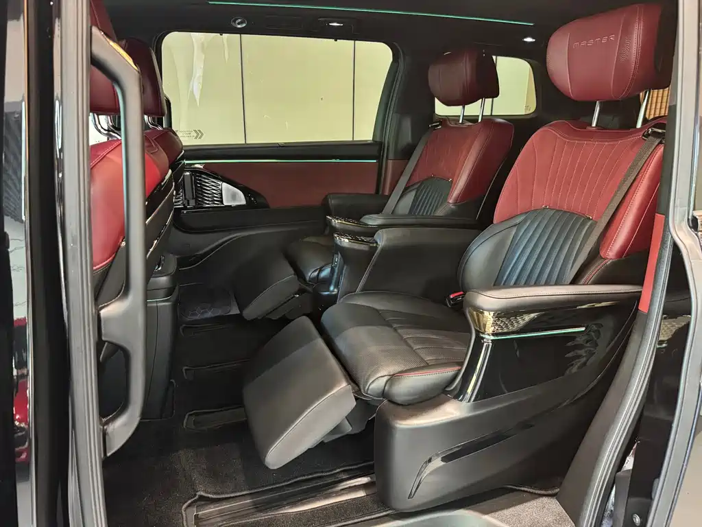 GAC Motor Trumpchi M8 — фото 6