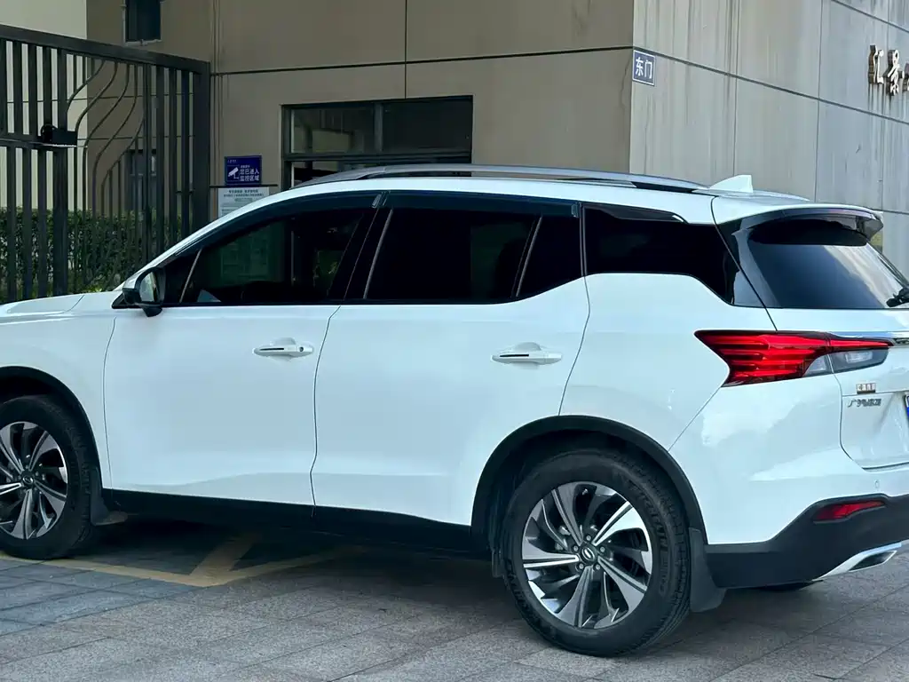 GAC Motor Trumpchi GS4 — фото 9