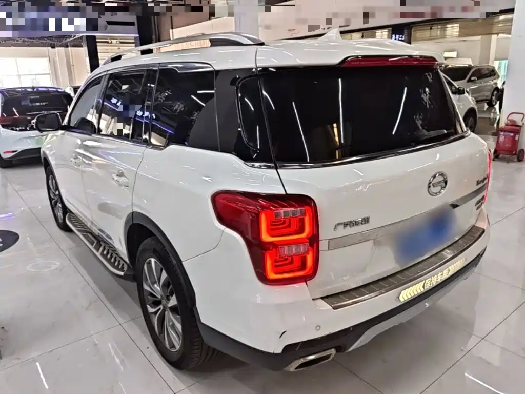 GAC Motor Trumpchi GS8 — фото 5