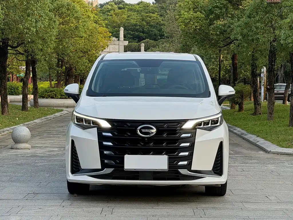 GAC Motor Trumpchi M6 — фото 2