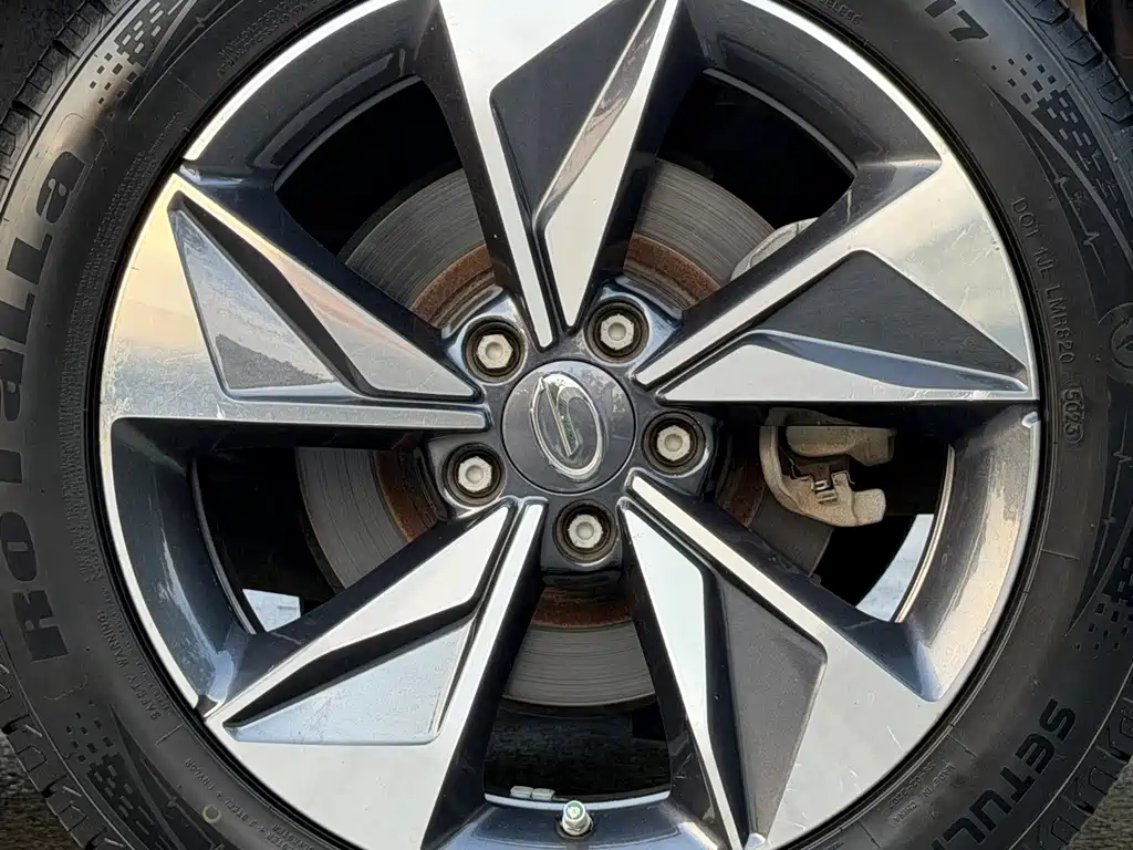 GAC Motor Trumpchi M6 — фото 18