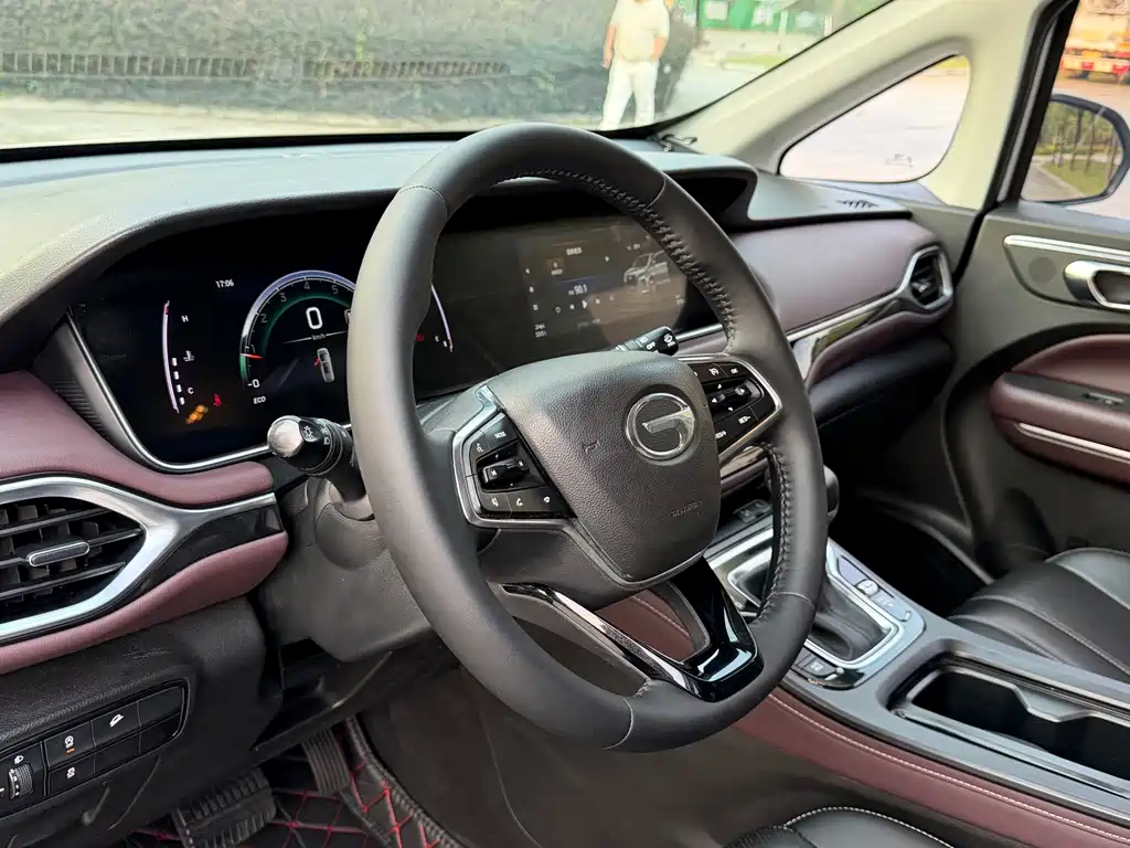 GAC Motor Trumpchi M6 — фото 7