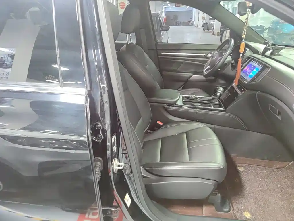 GAC Motor Trumpchi GS8 — фото 25