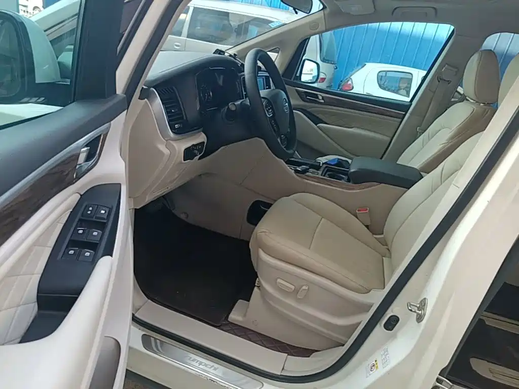 GAC Motor Trumpchi M8 — фото 15