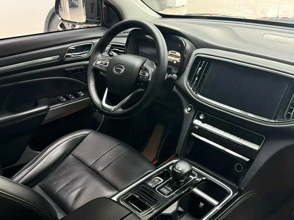 GAC Motor Trumpchi GS8 — фото 9