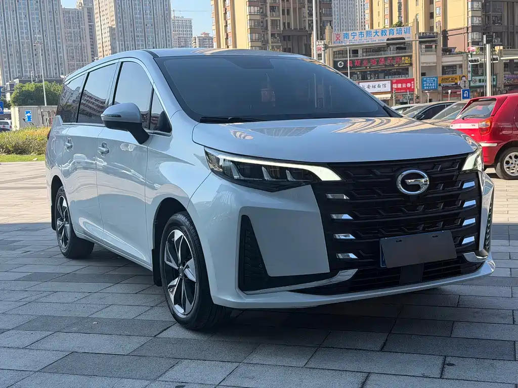 GAC Motor Trumpchi M6 — фото 2