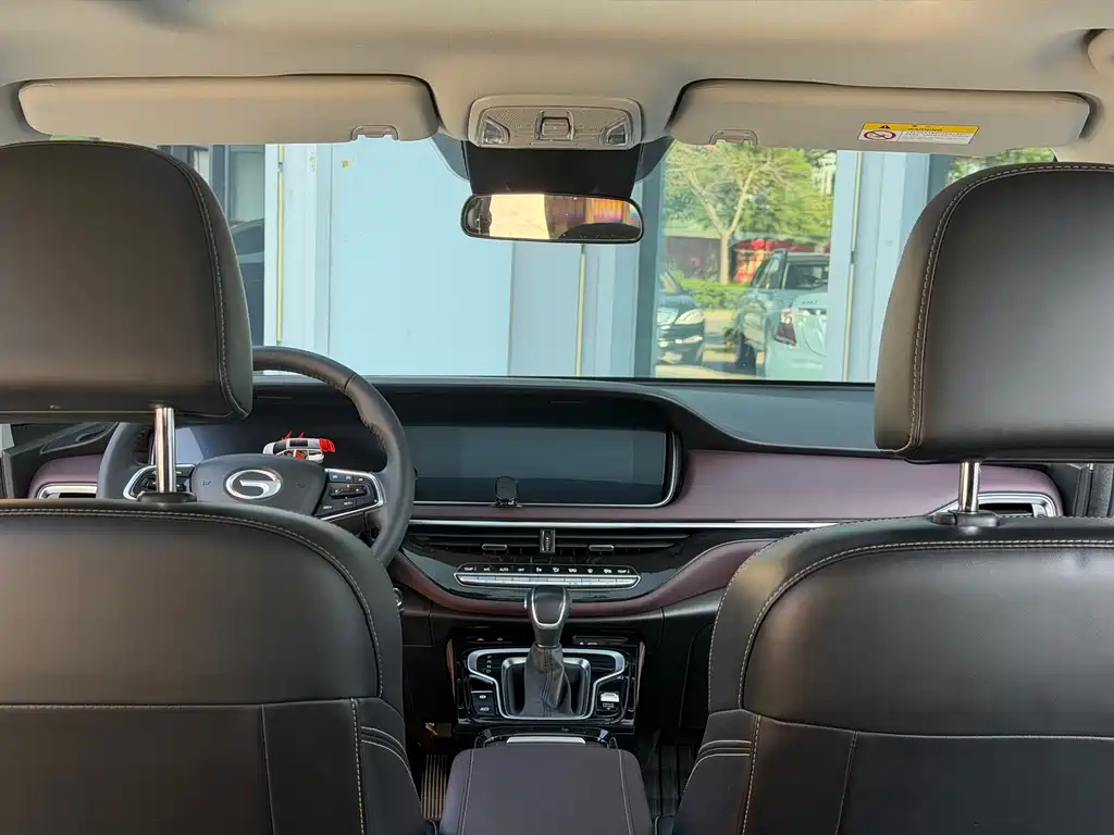 GAC Motor Trumpchi M6 — фото 15