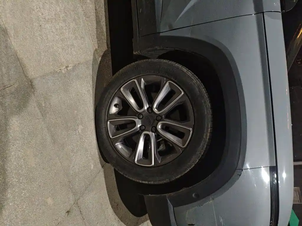 Geely Icon — фото 24