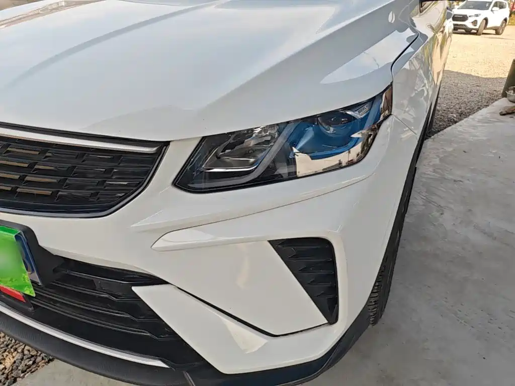 Geely Binyue — фото 18