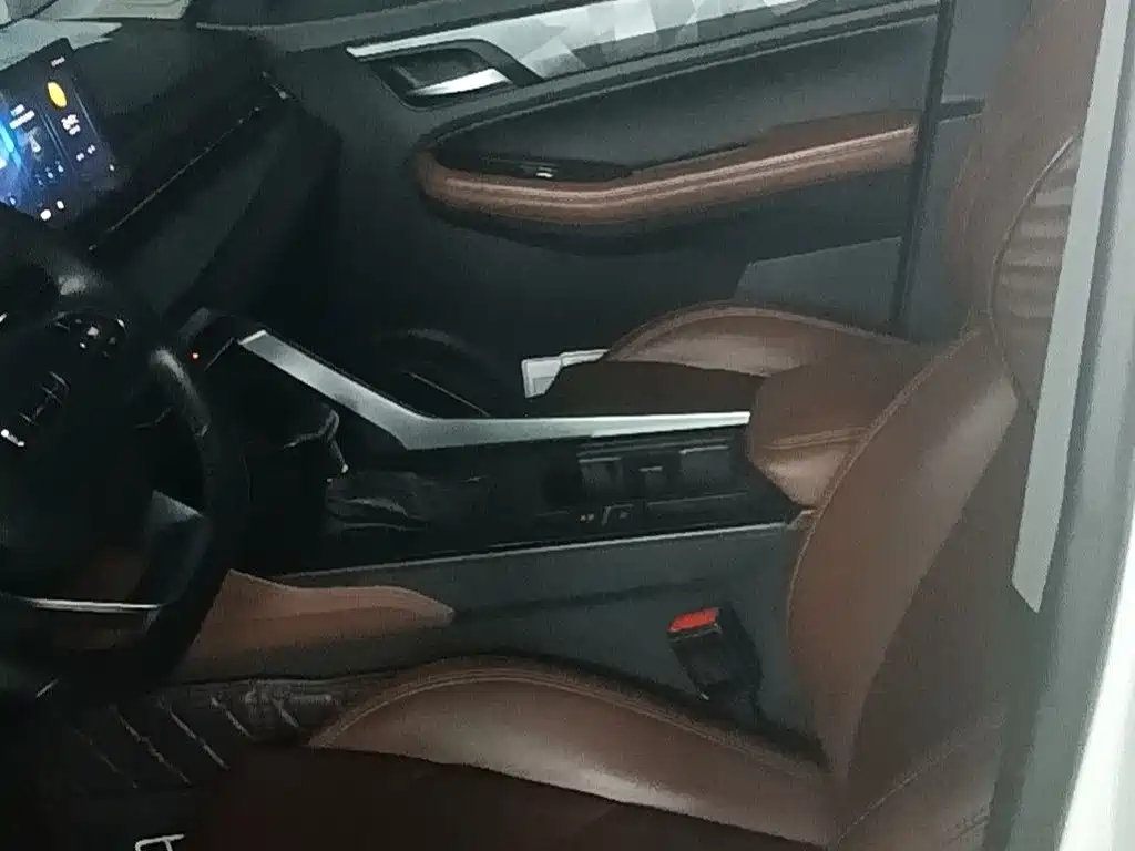 Geely Vision X6 — фото 10