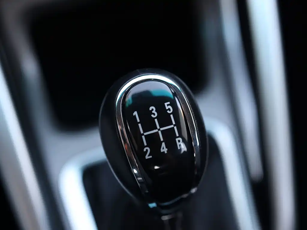 Geely Vision X3 — фото 10