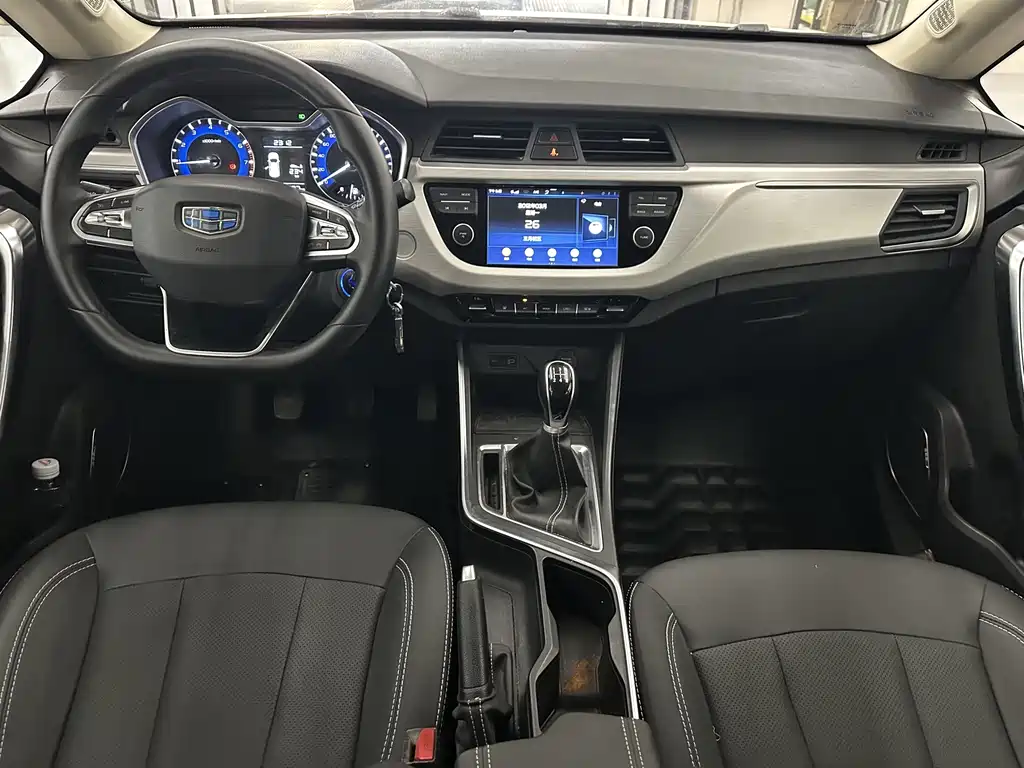 Geely Vision X3 — фото 6