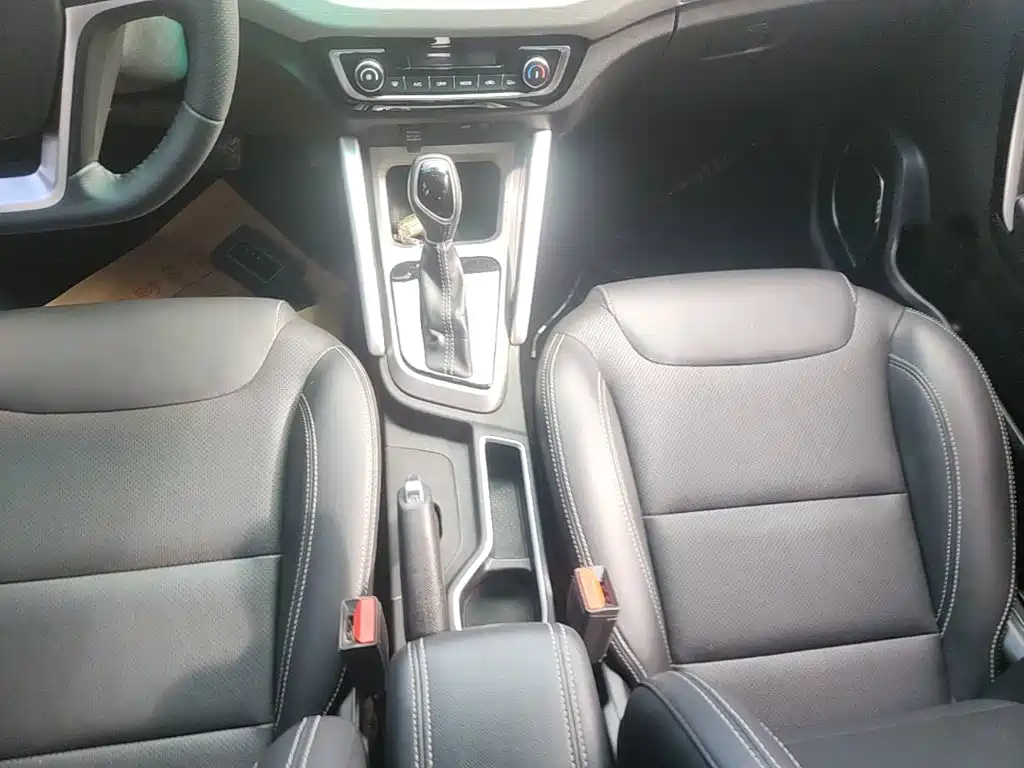Geely Vision X3 — фото 10