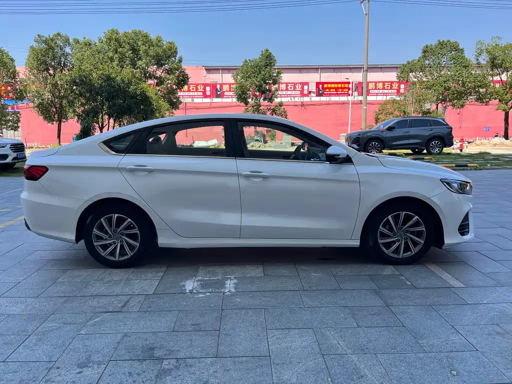 Geely Binrui — фото 4