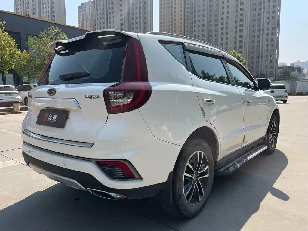 Geely Vision X6 — фото 11
