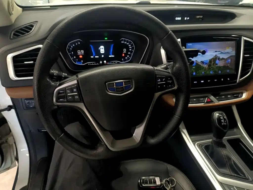 Geely Vision X6 — фото 11